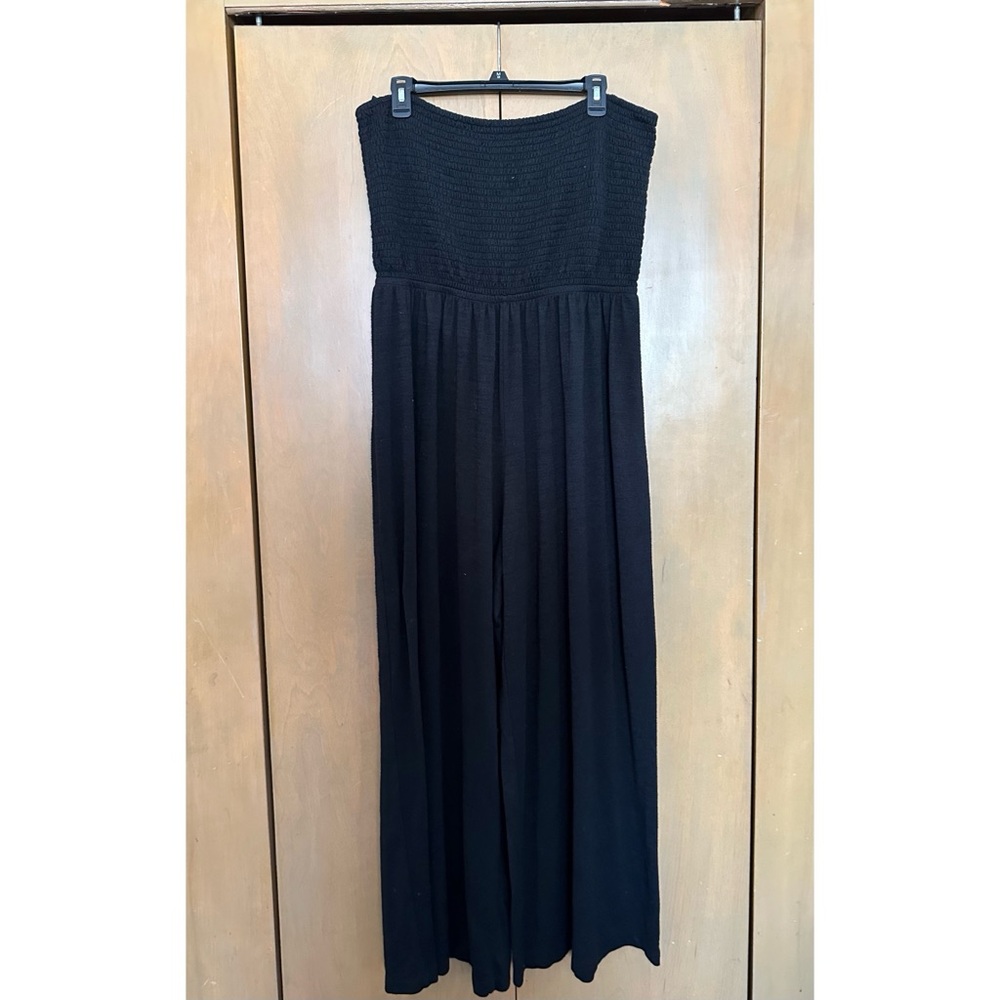 GAP Black knit sleeveless jumpsuit